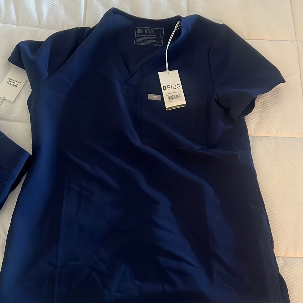 Dark blue figs set